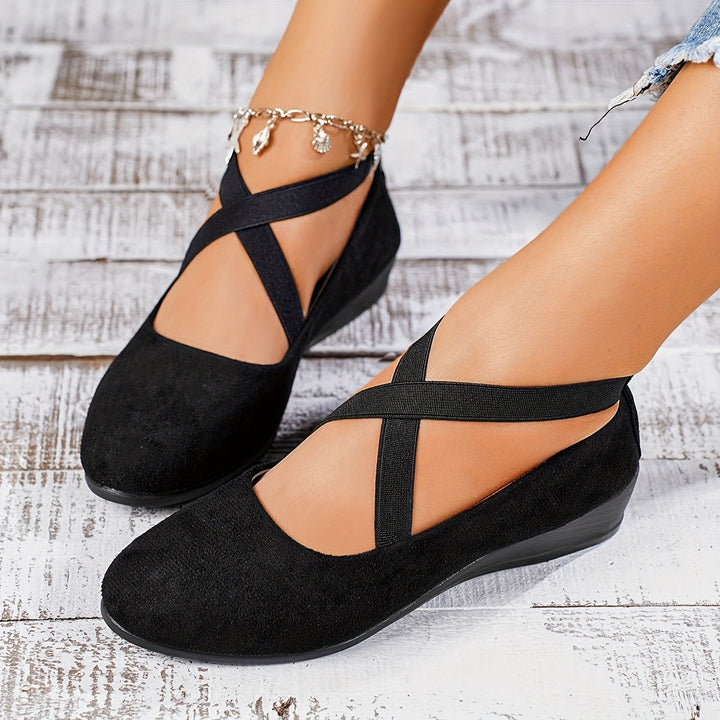 Casual Shoes with Criss-Cross Straps for Women