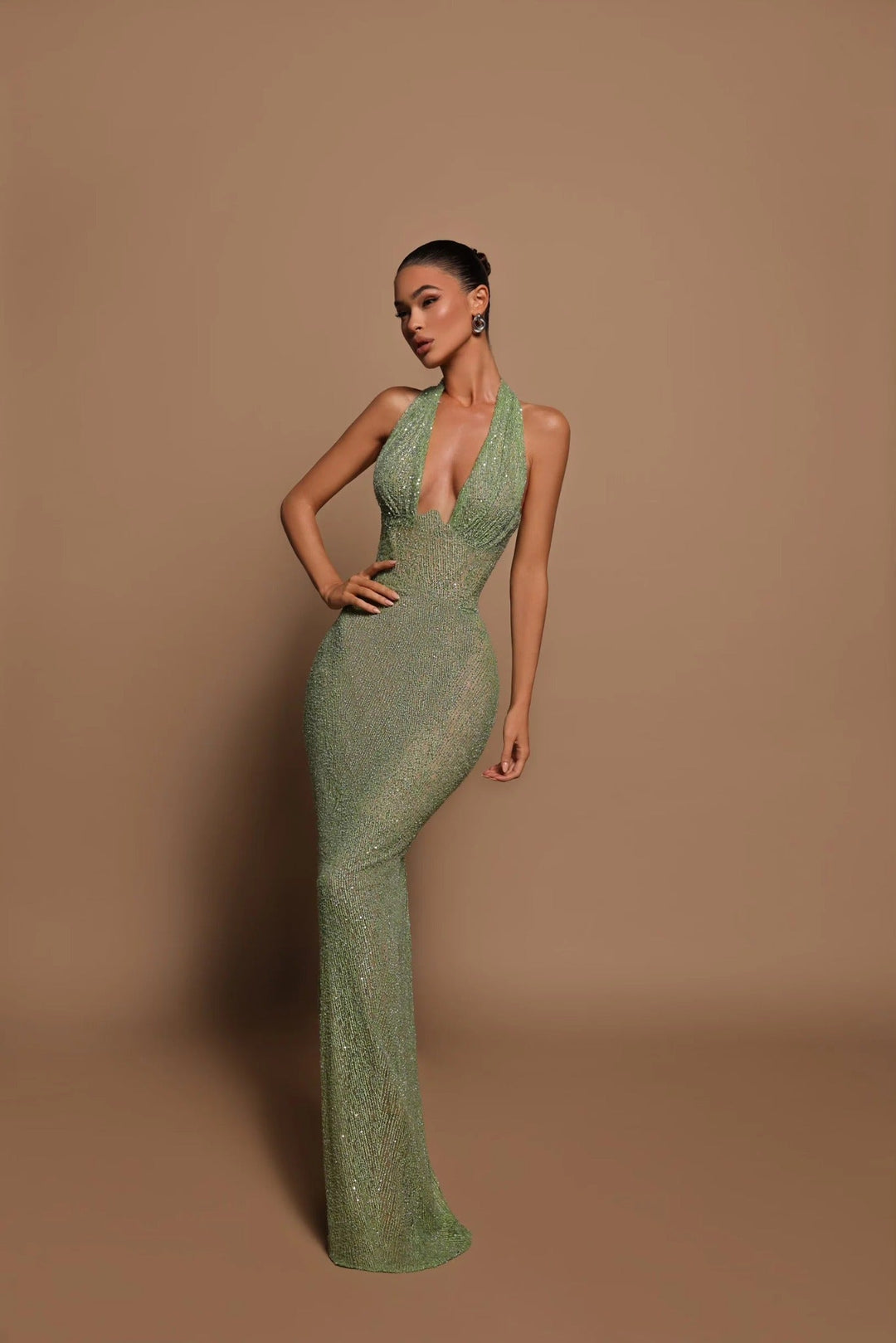 Green Glitter Backless Maxi Dress – Elegant Evening Look