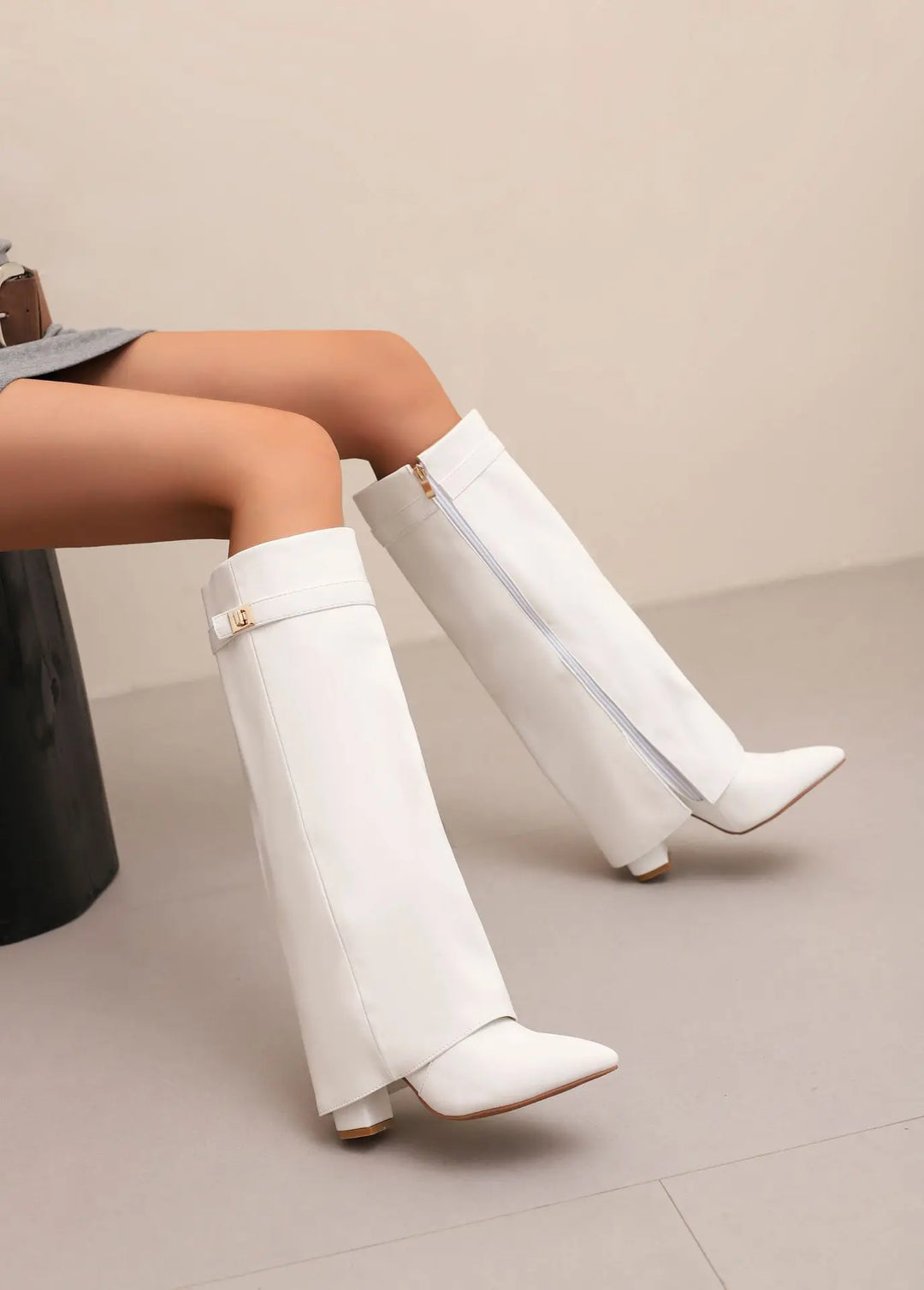 Women’s Suede Thigh-High Boots with Gold Buckle – Elegant Heeled Winter Boots