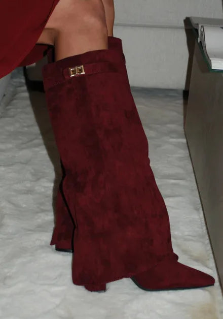 Women’s Suede Thigh-High Boots with Gold Buckle – Elegant Heeled Winter Boots