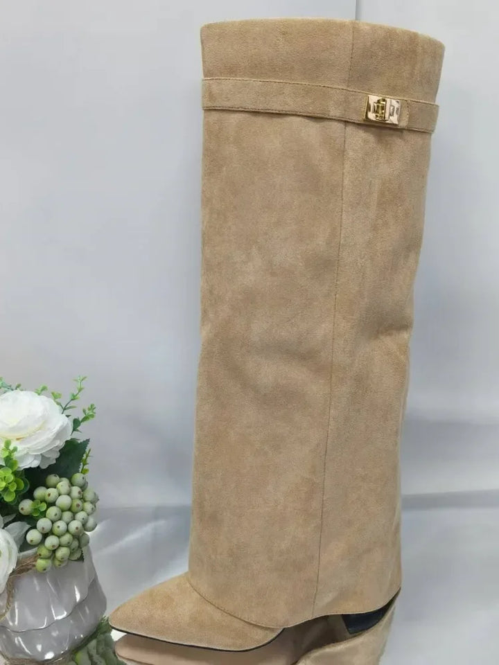 Women’s Suede Thigh-High Boots with Gold Buckle – Elegant Heeled Winter Boots