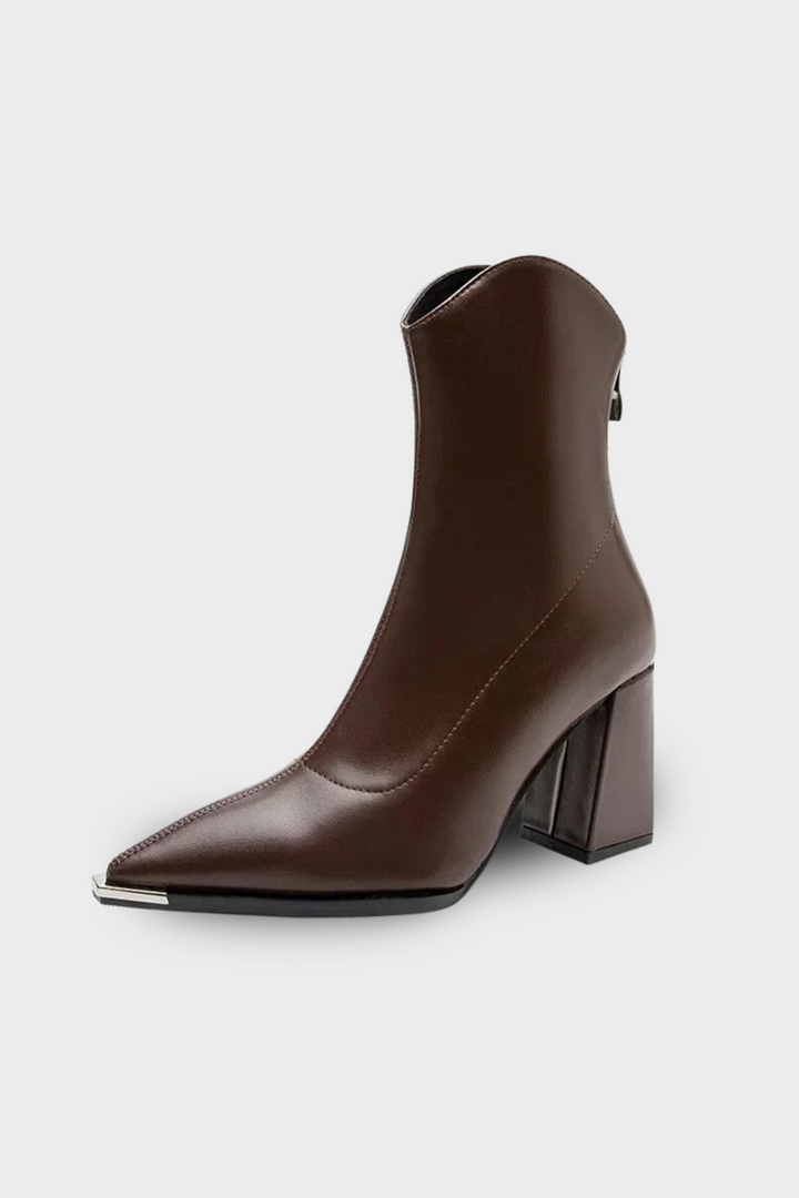 Women’s Chelsea Boots with Chrome Tip