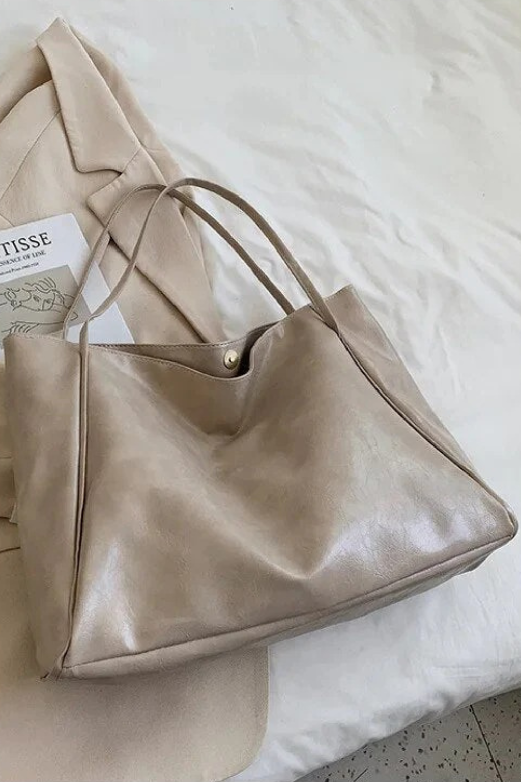 Women's Spacious Retro Shoulder Bag