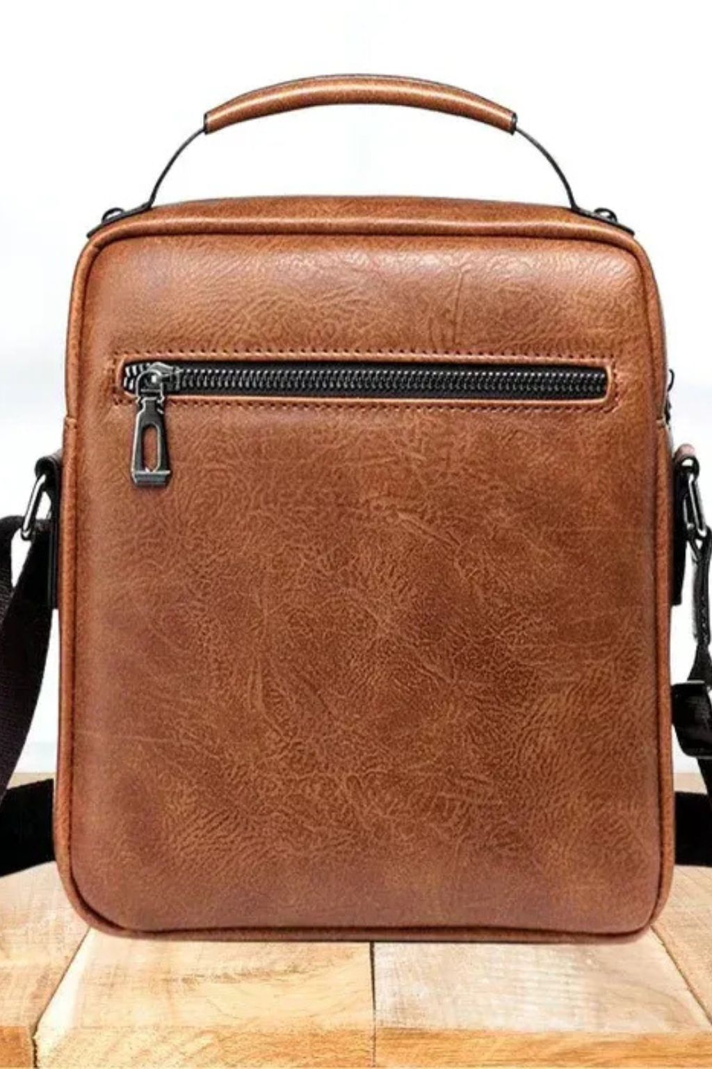 Women's Structured Leather Crossbody Bag