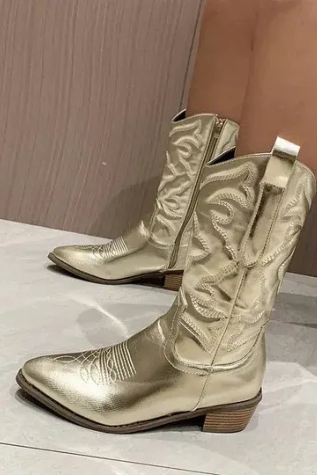 Women’s Western Mid-Calf Cowboy Boots