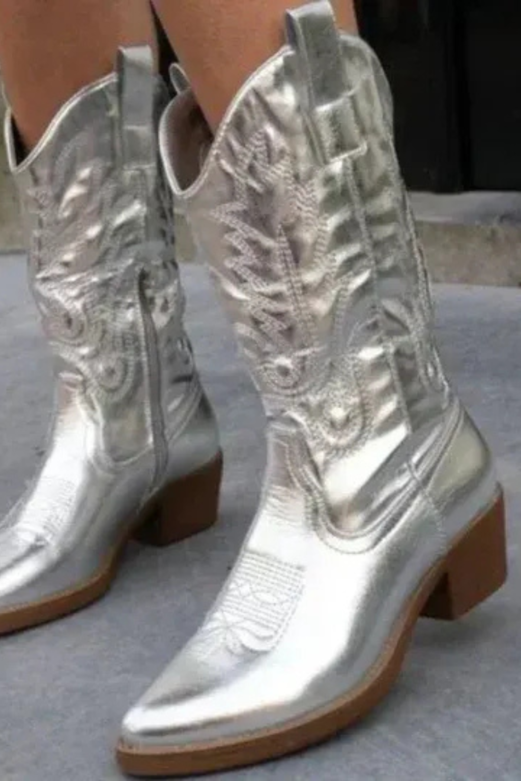 Women’s Western Mid-Calf Cowboy Boots
