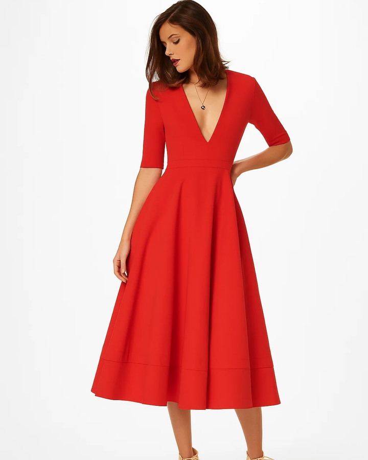 Women's Elegant Evening Dress With Refined Design