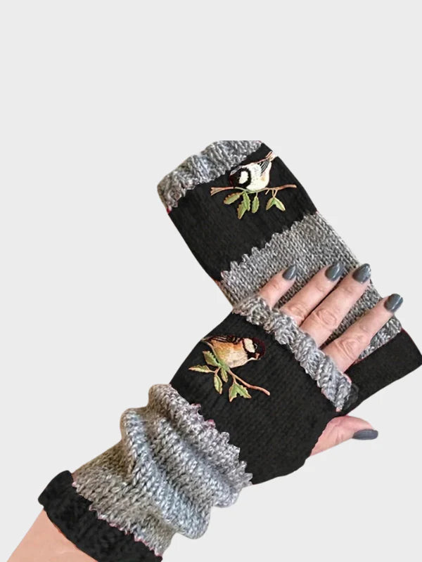 Women’s Fingerless Vintage-Inspired Gloves