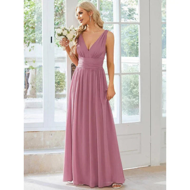 Women's Sleeveless V-Neck Maxi Dress With Elegant Style