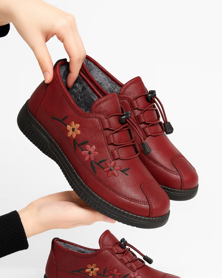 Women's Casual Shoes with Embroidered Flowers