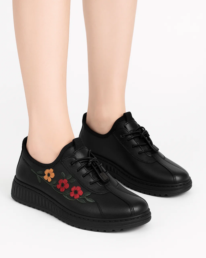 Women's Casual Shoes with Embroidered Flowers
