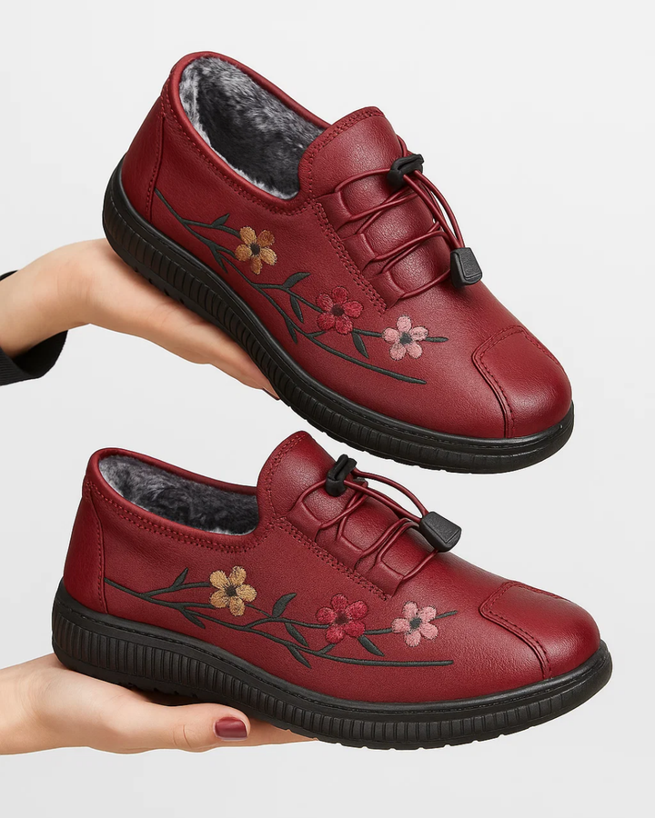 Women's Casual Shoes with Embroidered Flowers