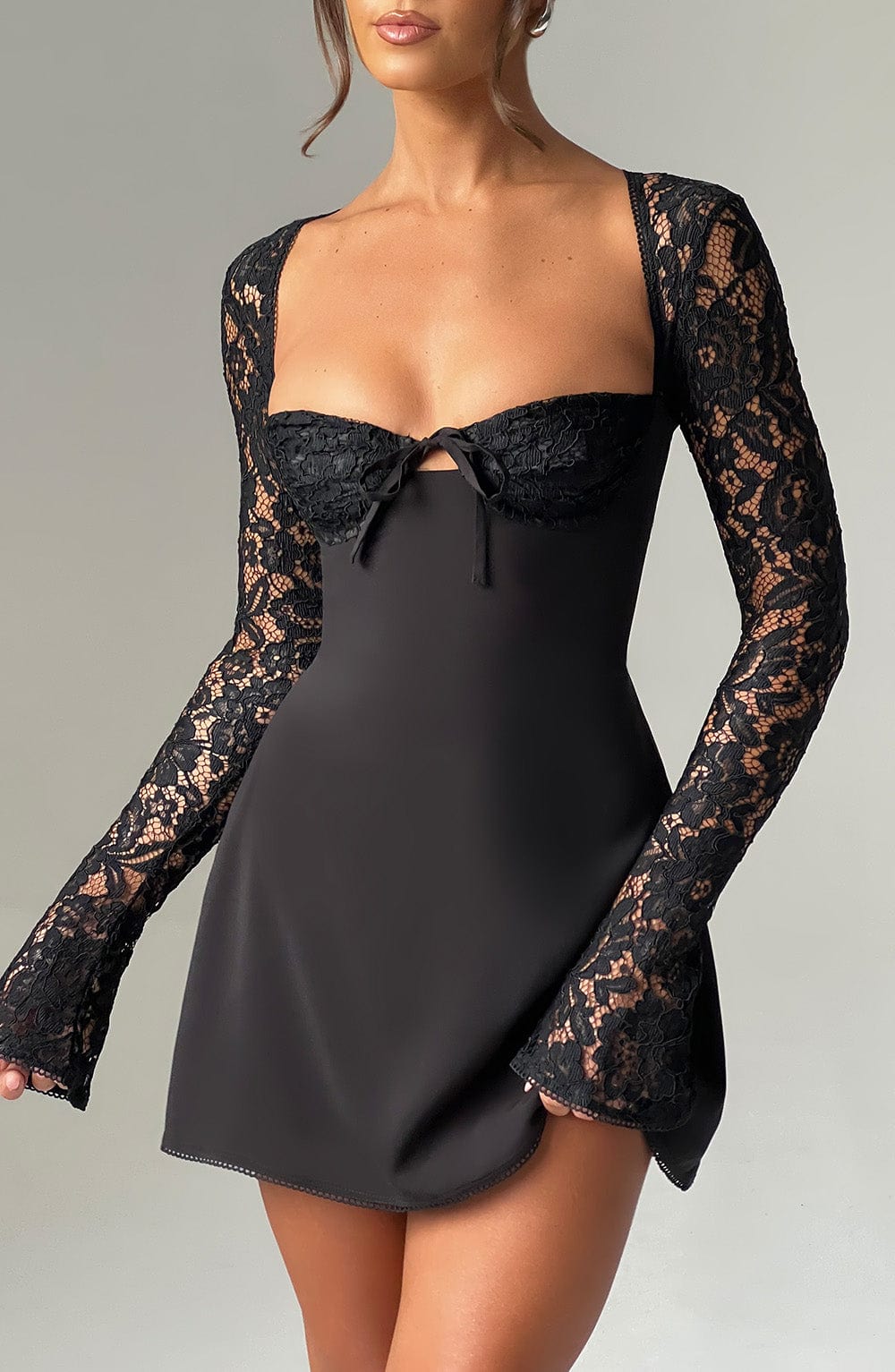 Women's Chic Short Lace Sleeve Dress