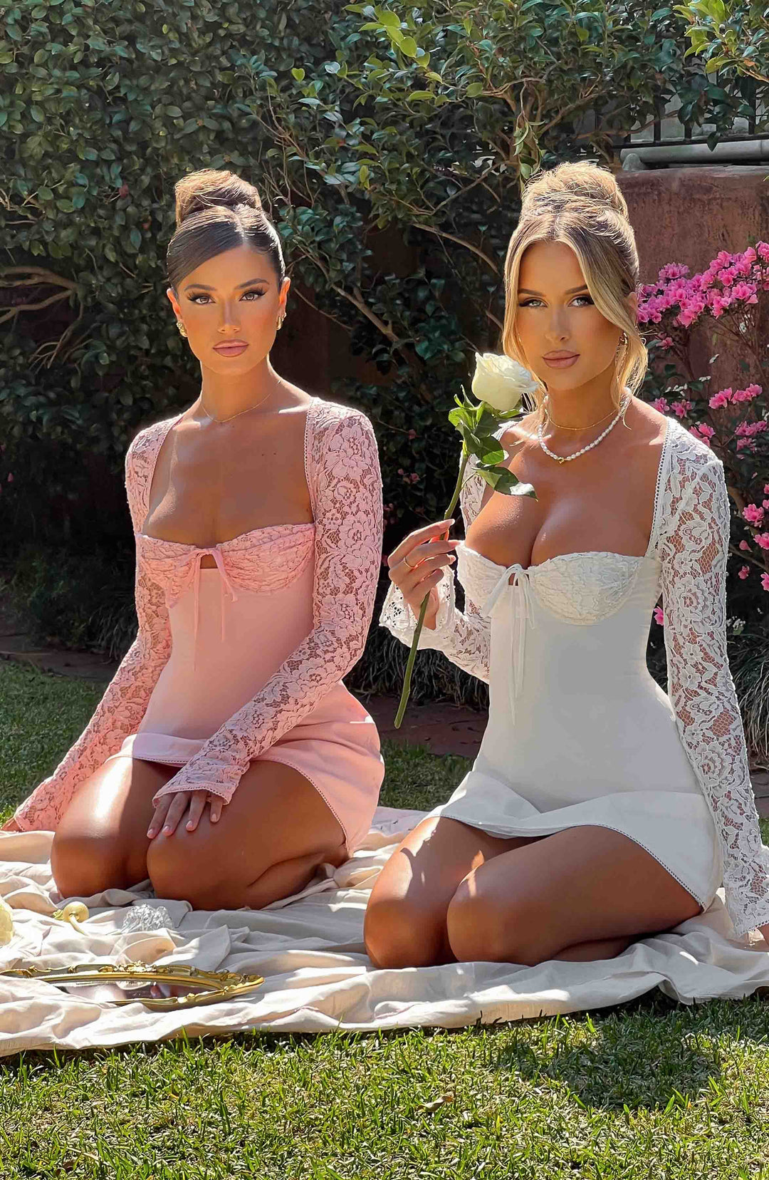 Women's Chic Short Lace Sleeve Dress