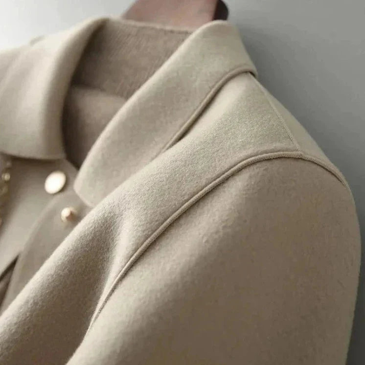 Women's Elegant Buttoned Winter Jacket