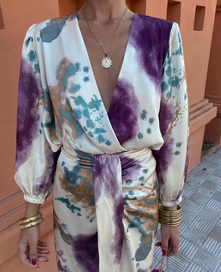 Women's Elegant Long-Sleeve Dress with Plunging Neckline