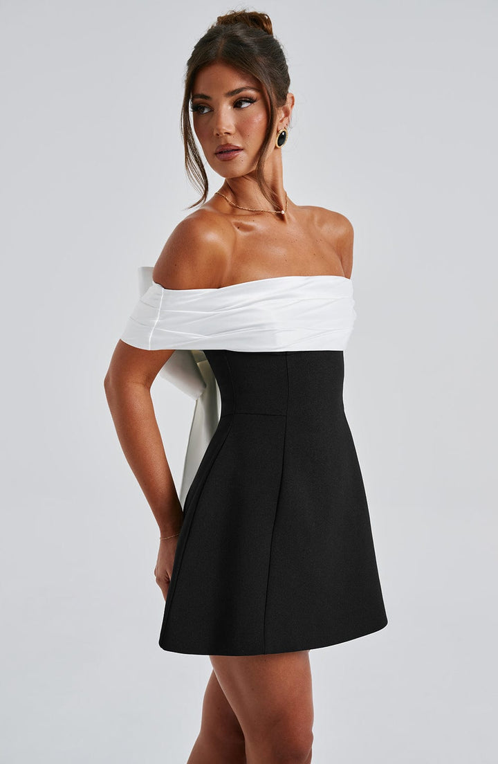 Women's Off-Shoulder Contrast Short Dress