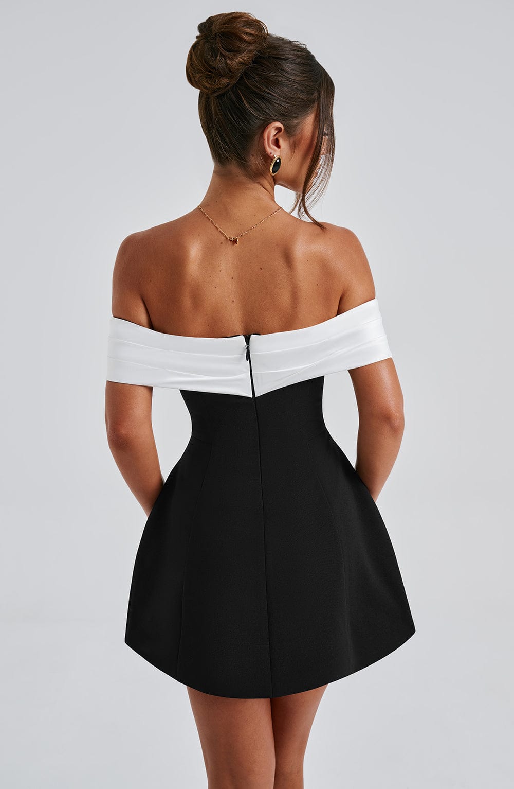 Women's Off-Shoulder Contrast Short Dress