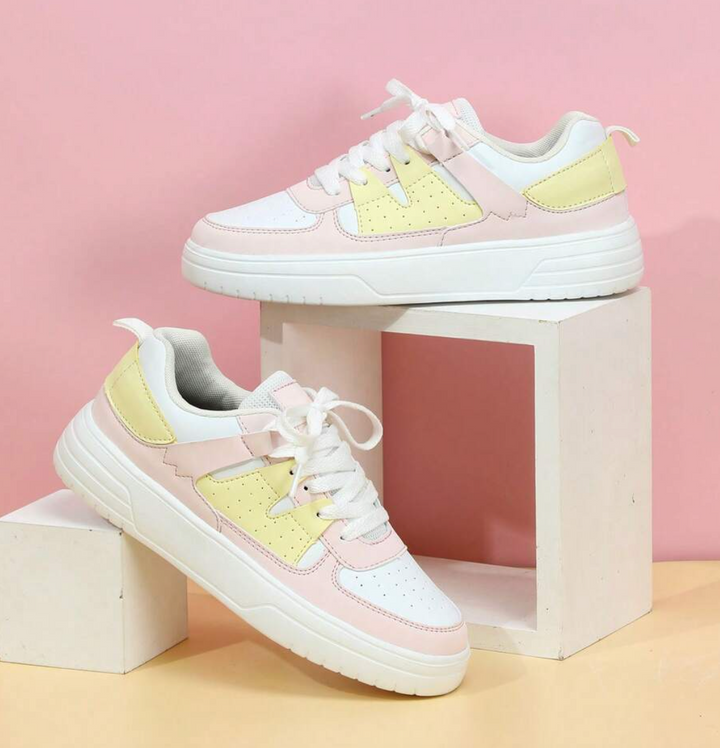 Women's Trendy Casual Trainers