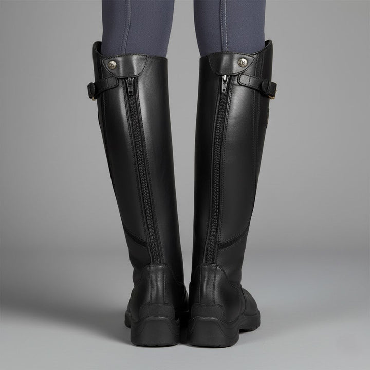 Women’s Leather Knee-High Boots – Waterproof Flat Winter Boots for Everyday Wear