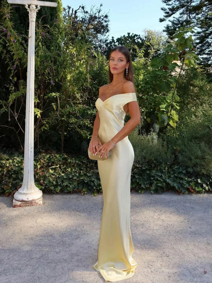 Women’s Off-Shoulder Evening Maxi Dress – Elegant Winter Party & Christmas Outfit